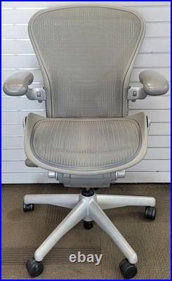 Herman Miller Classic Aluminum Aeron Chair Size B Medium Adjustable -No Headrest Herman Miller Classic Aluminum Aeron Chair Size B Medium Adjustable -No Headrest