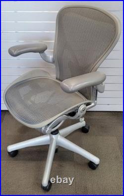 Herman Miller Classic Aluminum Aeron Chair Size B Medium Adjustable -No Headrest Herman Miller Classic Aluminum Aeron Chair Size B Medium Adjustable -No Headrest