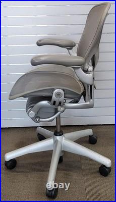 Herman Miller Classic Aluminum Aeron Chair Size B Medium Adjustable -No Headrest Herman Miller Classic Aluminum Aeron Chair Size B Medium Adjustable -No Headrest