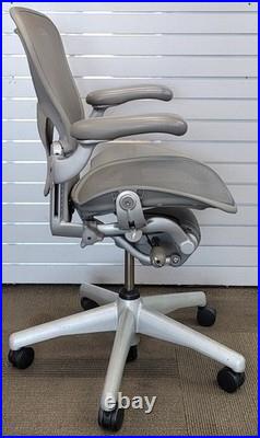 Herman Miller Classic Aluminum Aeron Chair Size B Medium Adjustable -No Headrest Herman Miller Classic Aluminum Aeron Chair Size B Medium Adjustable -No Headrest