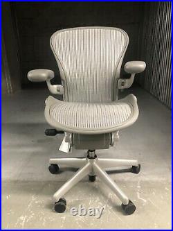 Herman Miller Eames Aeron Chair Size B Loaded Mineral/Satin Aluminum