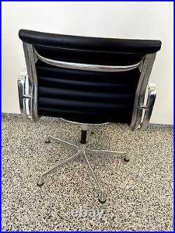 Herman Miller, Eames Aluminum Group Chairs, Management, Black 1 for 1200