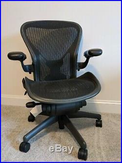 Herman Miller Fully Loaded Posture fit Size B Aeron Chairs Great condition