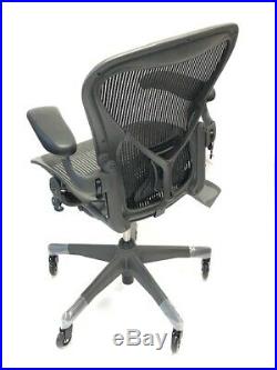 Herman Miller Fully-Loaded Size B (Medium)l PostureFit Aeron chair