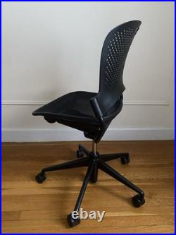 Herman Miller Mesh Seat Caper Office Desk Chair NeoCon Winner
