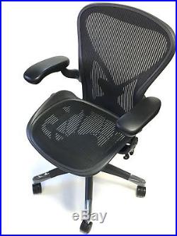 Herman Miller Posturefit Size B Aeron Chair