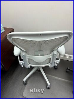 Herman Miller Remastered Aeron Office Chair Size B (Mineral)
