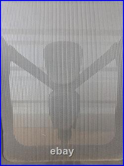 Herman Miller Remastered Aeron Size C Backrest PostureFit SL Graphite