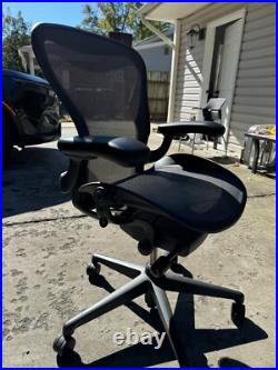 Herman Miller Remastered Aeron size C & B in mint. Pick up Alexandria, VA 22309