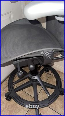 Herman Miller Remastered Stool Chair Size (B)