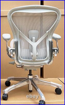 Herman miller aeron mineral- size C / Fully Loaded / Polished Aluminum
