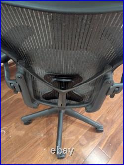 Herman miller aeron remastered size b Herman miller aeron remastered size b