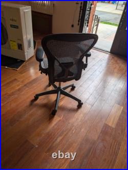 Herman miller aeron remastered size b Herman miller aeron remastered size b