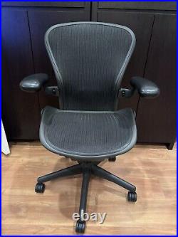 Herman miller aeron size b