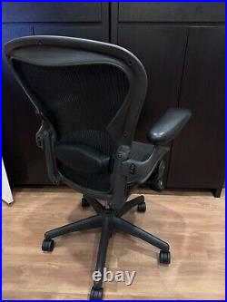 Herman miller aeron size b