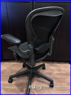 Herman miller aeron size b