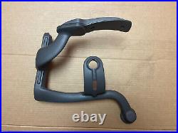 Herman miller classic aeron chair right Arm Fixed height position no pivot