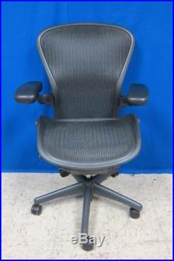 Lot 8 Herman Miller Aeron Mesh Office Chair Medium B Fully Adjustable ERGONOMIC