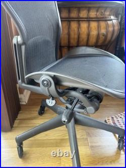 Medium size Herman Miller Aeron Office Chair Black Medium size Herman Miller Aeron Office Chair Black