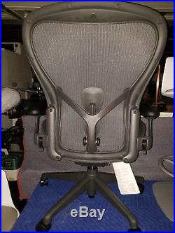 NEW! Herman Miller AERON REMASTERED Chair RARE Size C Fully Loaded Graphite