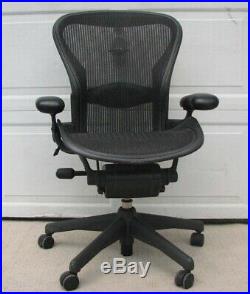 NICE Herman Miller Aeron Chair Sz B Fully Adjustable & Lumbar Support Loaded