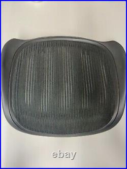 New GENUINE OEM Herman Miller Aeron Seat Pan Size B medium Black 3D01