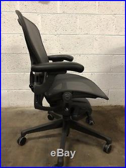 New Herman Miller Aeron Chair Size B Medium Fully Adjustable Graphite Remastered