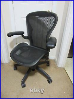 Nice 1996 Herman Miller Aeron Classic Mesh Back & Frame Size B AE123AWB FREESHIP