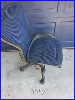 No Shipping No Packing Local Only Herman Miller Aeron Size A Office Chair