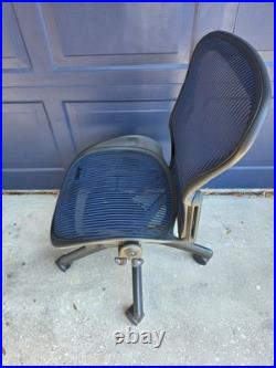 No Shipping No Packing Local Only Herman Miller Aeron Size A Office Chair