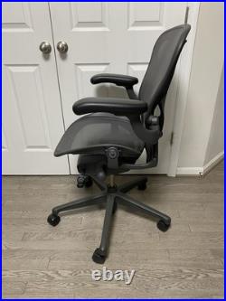 Remastered Herman Miller Aeron Size B Ergonomic Office Chair With Mesh Flaw