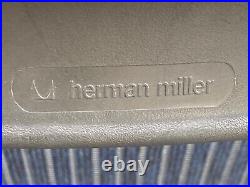 Set Of 4 Herman Miller Aeron Side Chairs Size B