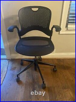 Set Of 5 Herman Miller Office Chairs Black Adjustable Height Great Shape