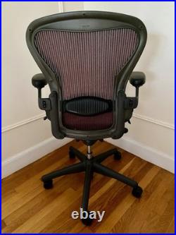 Vintage Herman Miller Aeron Chair Wine Pellicle, Size B