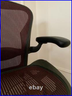 Vintage Herman Miller Aeron Chair Wine Pellicle, Size B